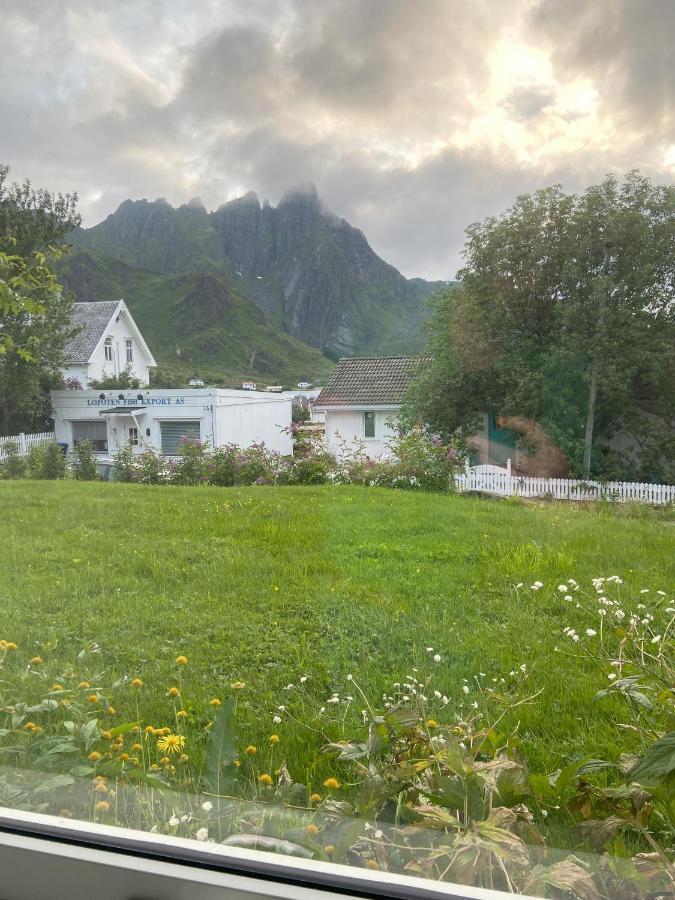 Lofoten Overnatting - Ballstad Ngoại thất bức ảnh