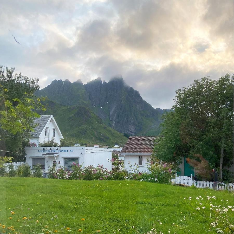Lofoten Overnatting - Ballstad Ngoại thất bức ảnh