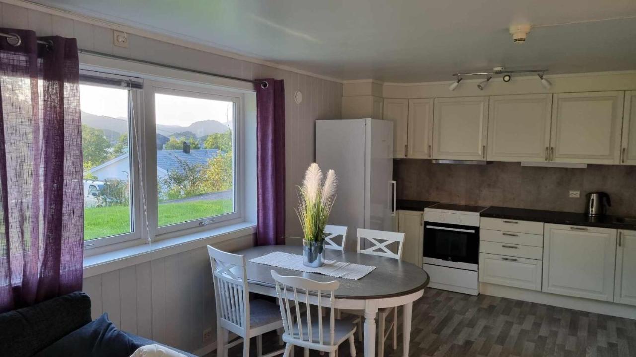 Lofoten Overnatting - Ballstad Ngoại thất bức ảnh