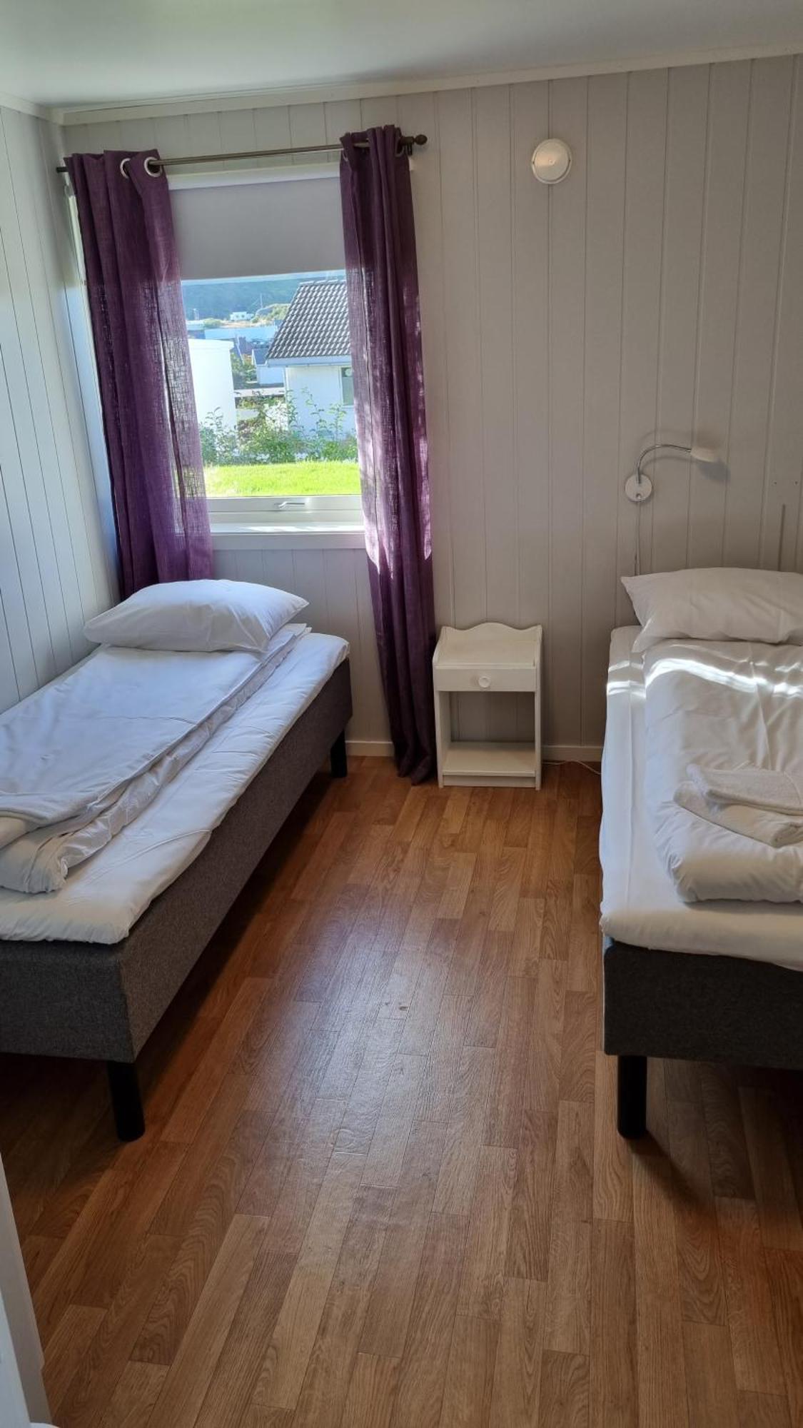 Lofoten Overnatting - Ballstad Ngoại thất bức ảnh