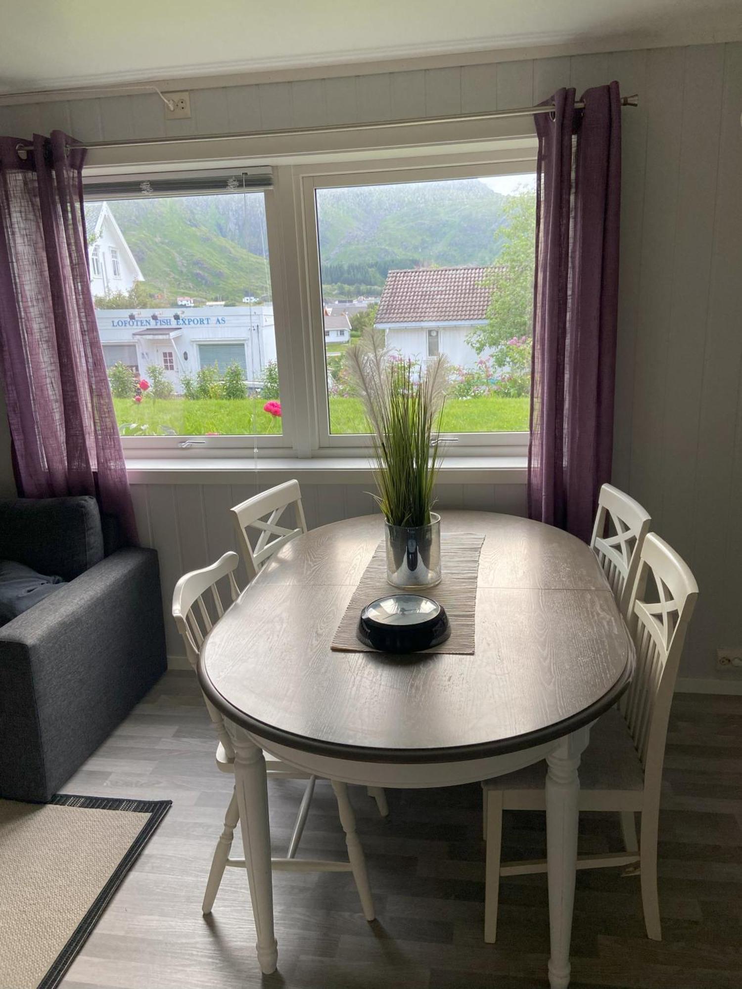 Lofoten Overnatting - Ballstad Ngoại thất bức ảnh