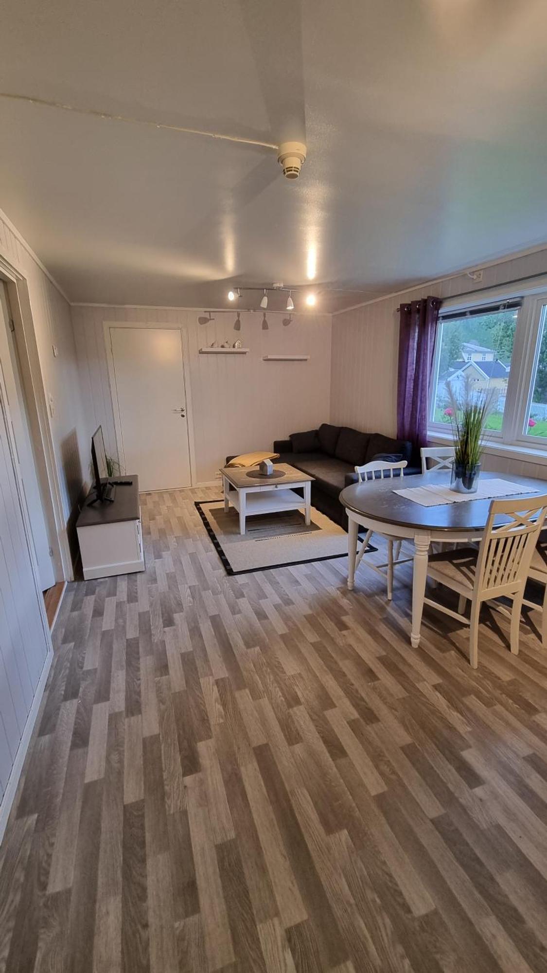 Lofoten Overnatting - Ballstad Ngoại thất bức ảnh